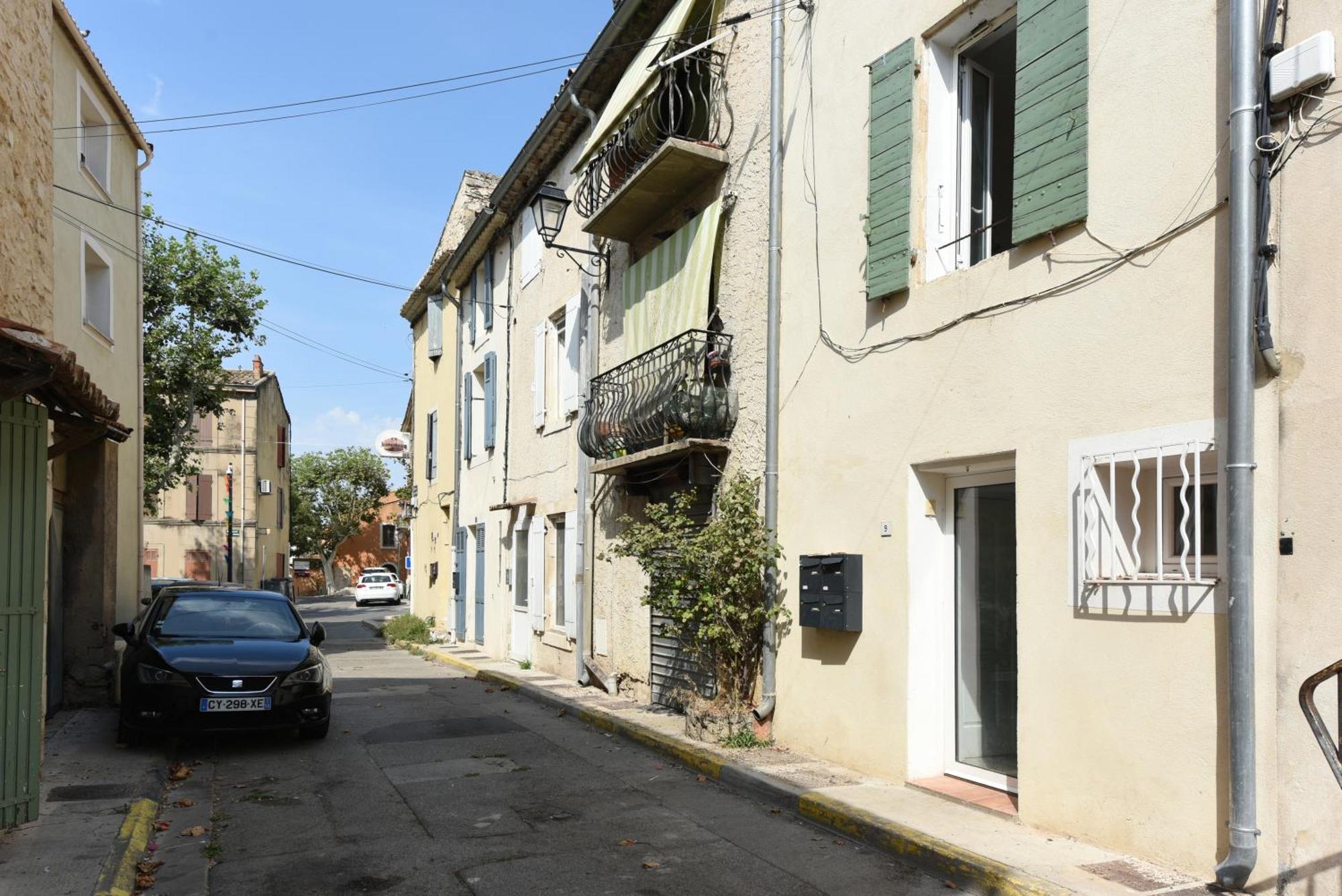 Provencal Studio Netflix Appart-Hotel-Provence La Fare-les-Oliviers エクステリア 写真